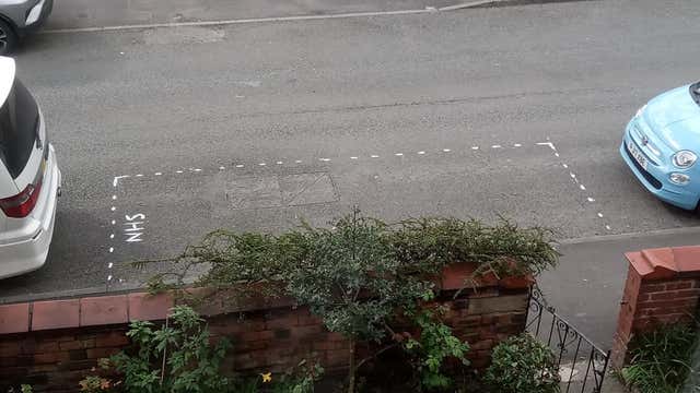 Neighbors create special parking space for nurse on frontline