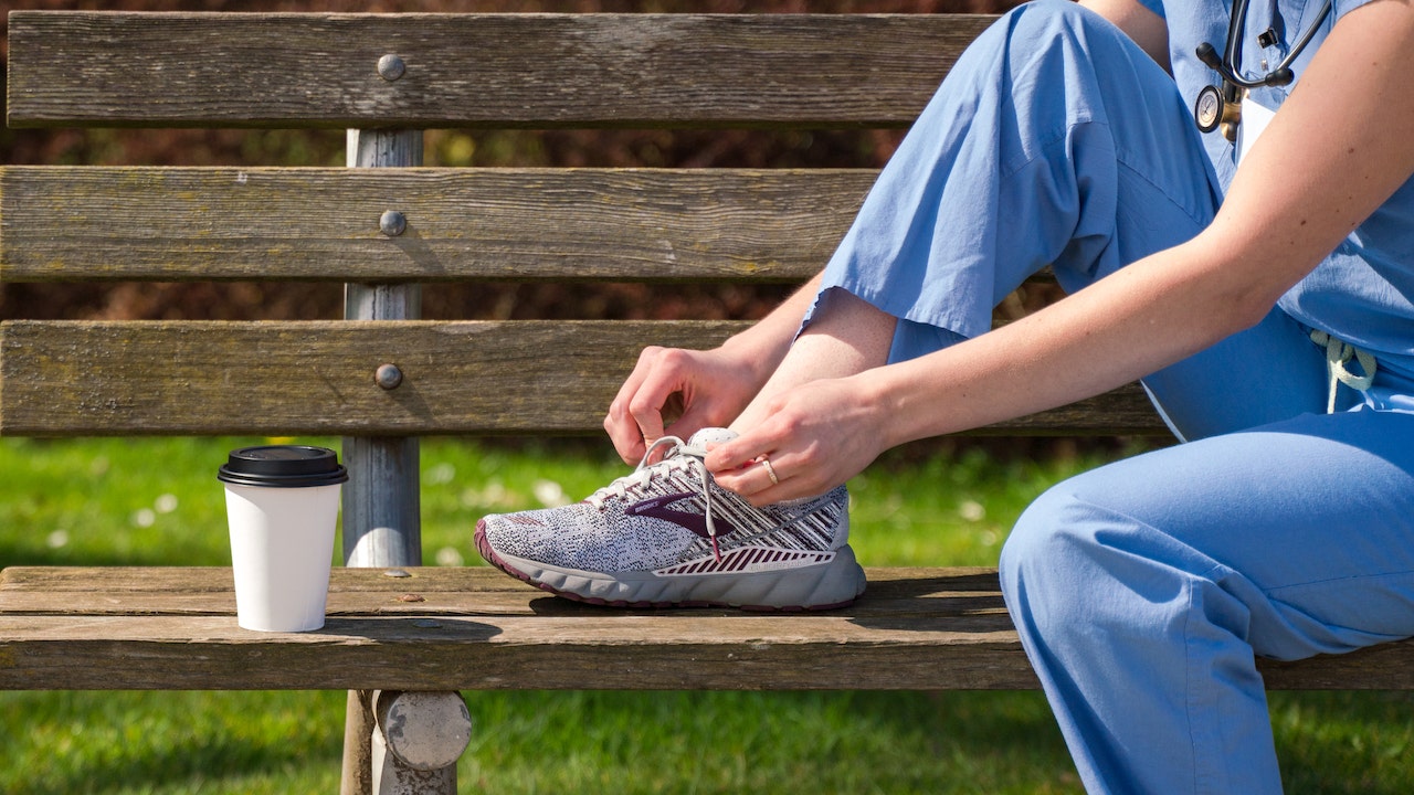 brooks running shoes for healthcare workers