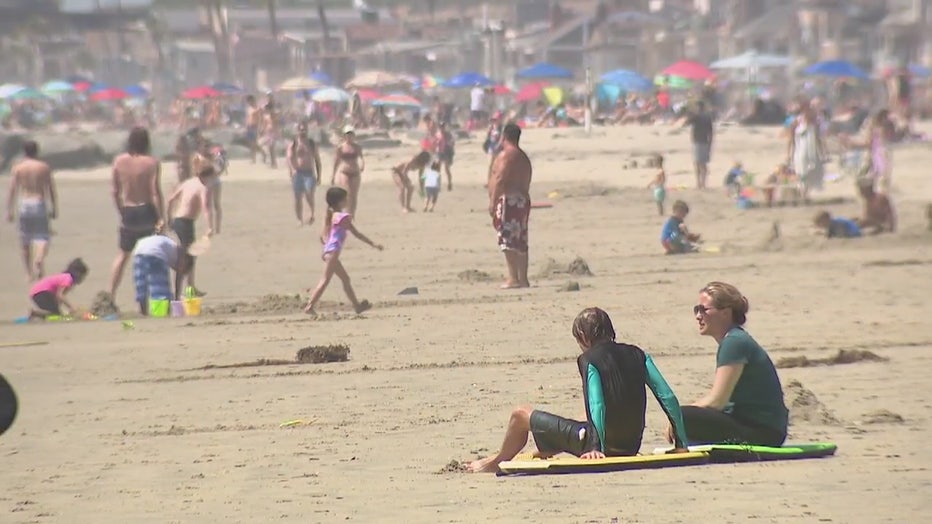 Heatwave draws 40,000 to Newport Beach