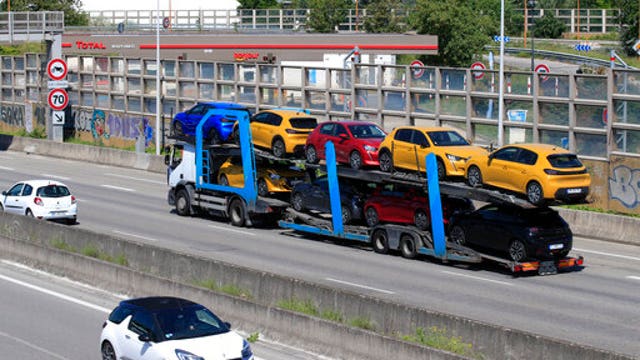 France to give ailing car industry $8.8 billion rescue