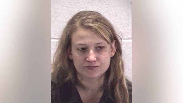 Woman claiming to have COVID-19 spits in nurse’s face in Aurora: police