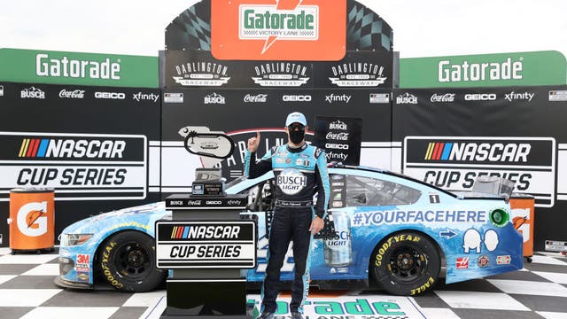 Harvick wins at Darlington as NASCAR returns to racing