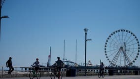 Atlantic City OKs booze on the Boardwalk to boost crowds