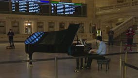 Pianists from Juilliard performing at Grand Central Terminal