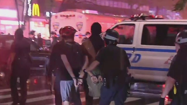 Mayor: New York City will restore order; protesters defy curfew again