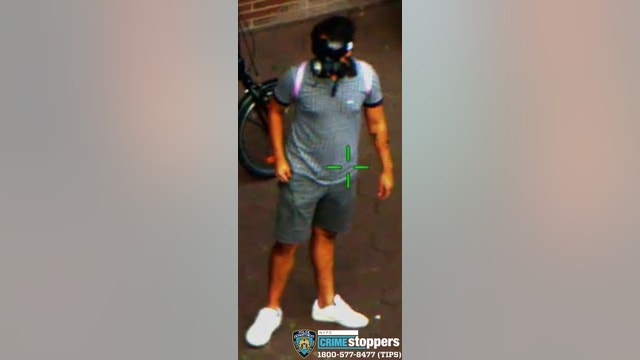 Video captures man pointing laser at NYPD helicopter