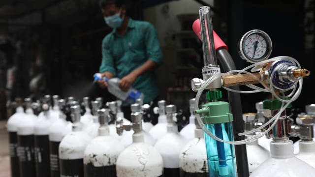 Scarce medical oxygen worldwide leaves many gasping for life