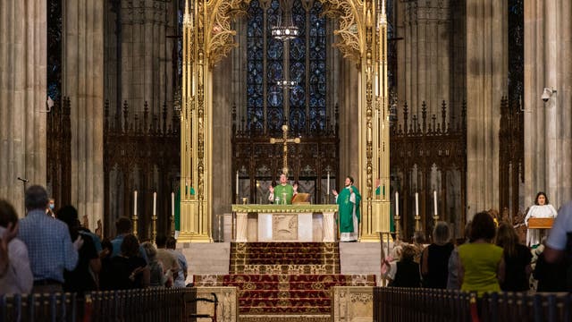 St. Patrick's Cathedral holds first public Sunday Mass since COVID-19 pandemic began