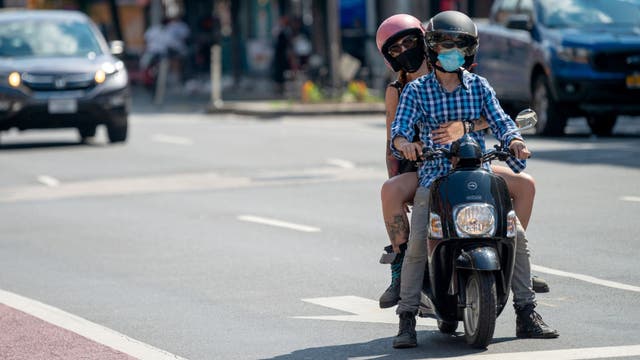 What to wear: Feds' mixed messages on masks sow confusion