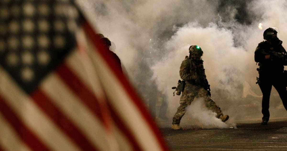 Federal agents tear gas mayor of Portland, Oregon | FOX 5 New York