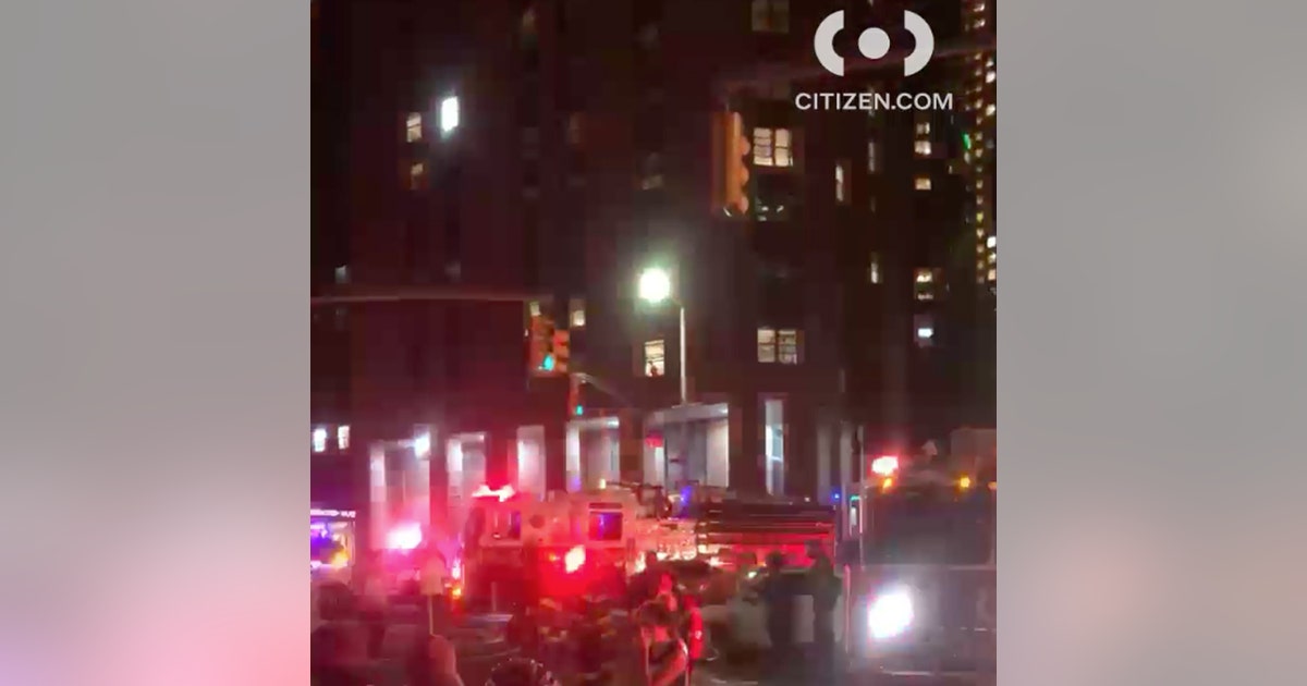 Car crashes into outdoor dining area in Manhattan | FOX 5 New York