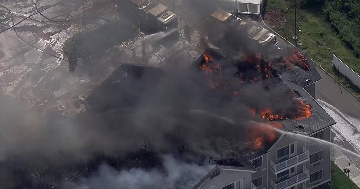 Massive fire rips through unfinished NJ apartment complex | FOX 5 New York