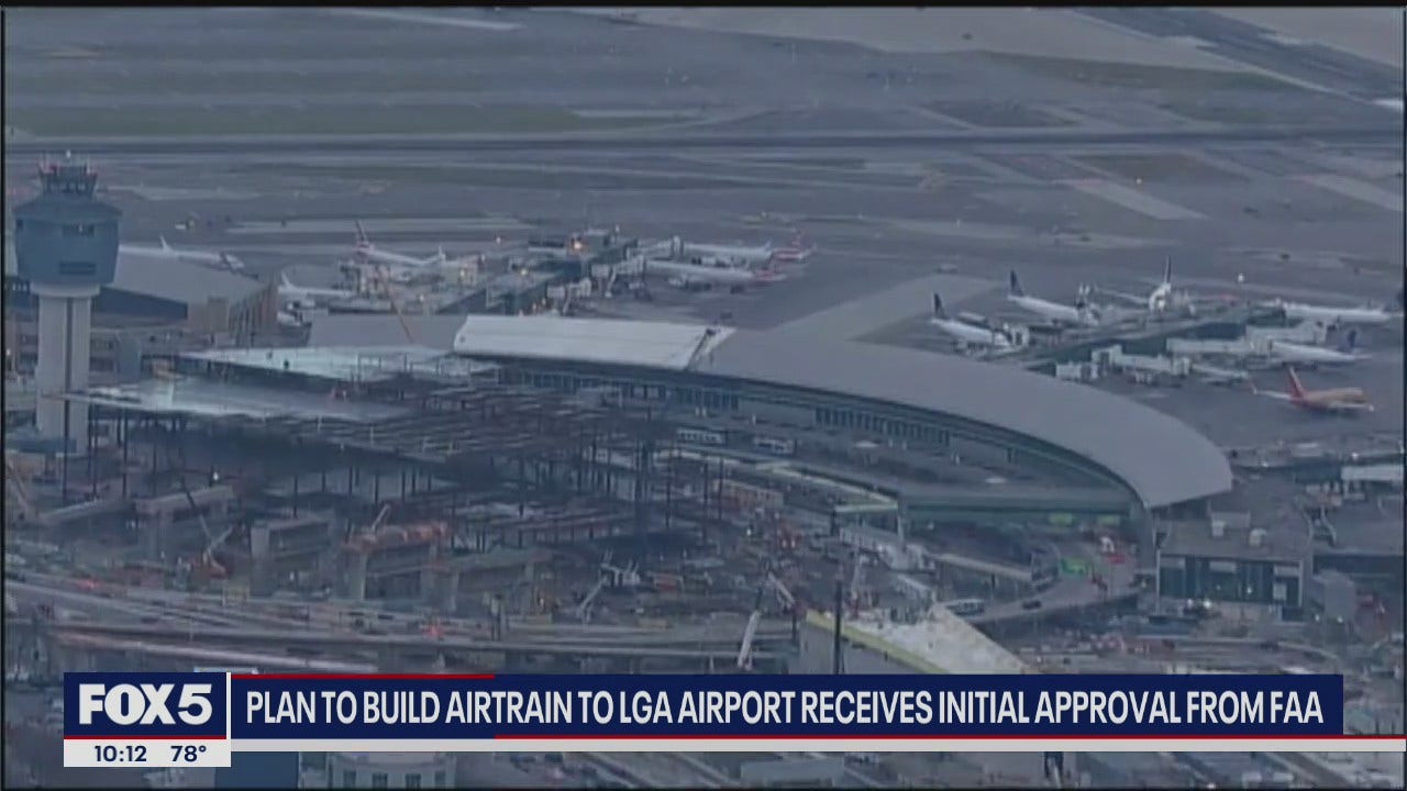 Plan to build air train to LaGuardia receives initial approval