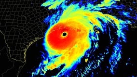 Hurricane Laura: Wind, rain pummel coasts of Louisiana, Texas as ferocious storm makes landfall