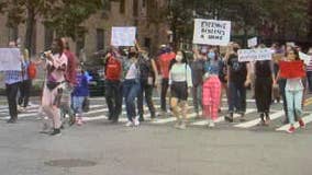 Protesters march on Gracie Mansion over plan to move homeless out of NYC hotels