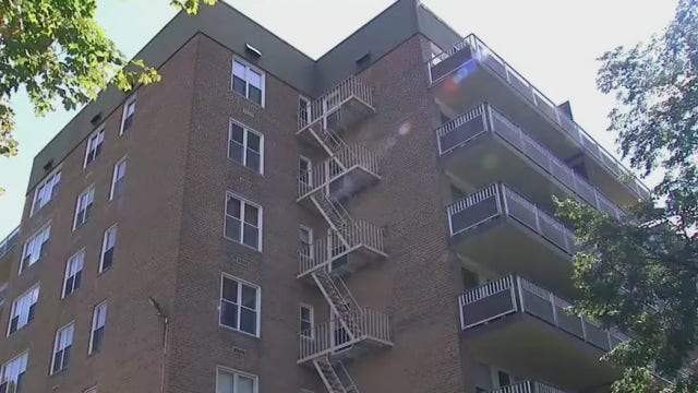 Queens apartment building hasn't had gas service for 8 months