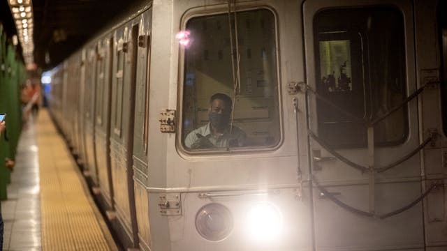 Man found dead on subway train in Harlem