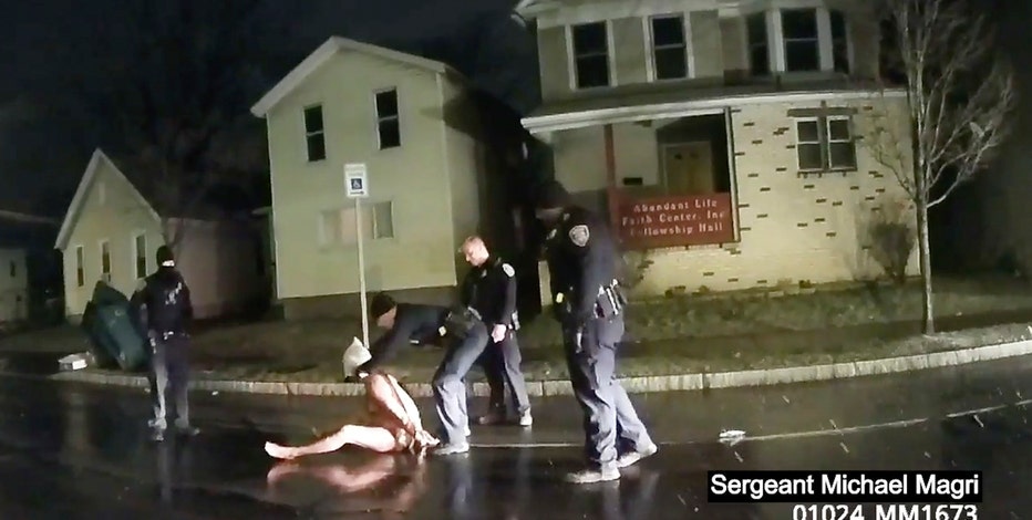 Mayor suspends Rochester police officers involved in man's suffocation death