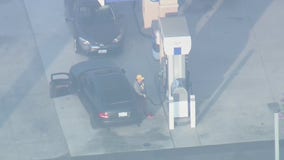 Suspect stops to fill up gas tank during pursuit through San Gabriel Valley