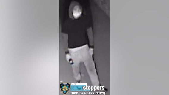 NYPD searching for man who robbed six Chinese-food delivery drivers in Queens