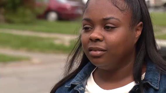 Detroit woman says she woke up to pastor peeing on her on plane