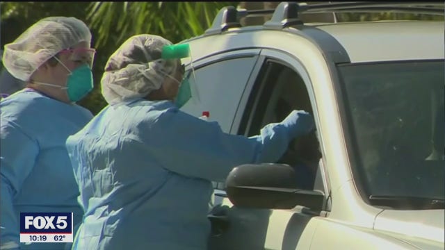 How to tell the difference between COVID-19 and fall allergies