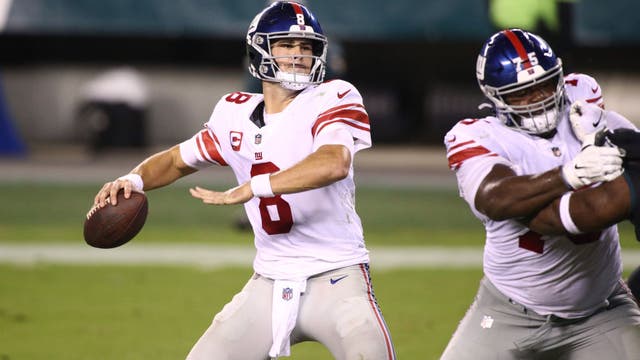 Giants' Jones regrets taking mask off in NYC bar