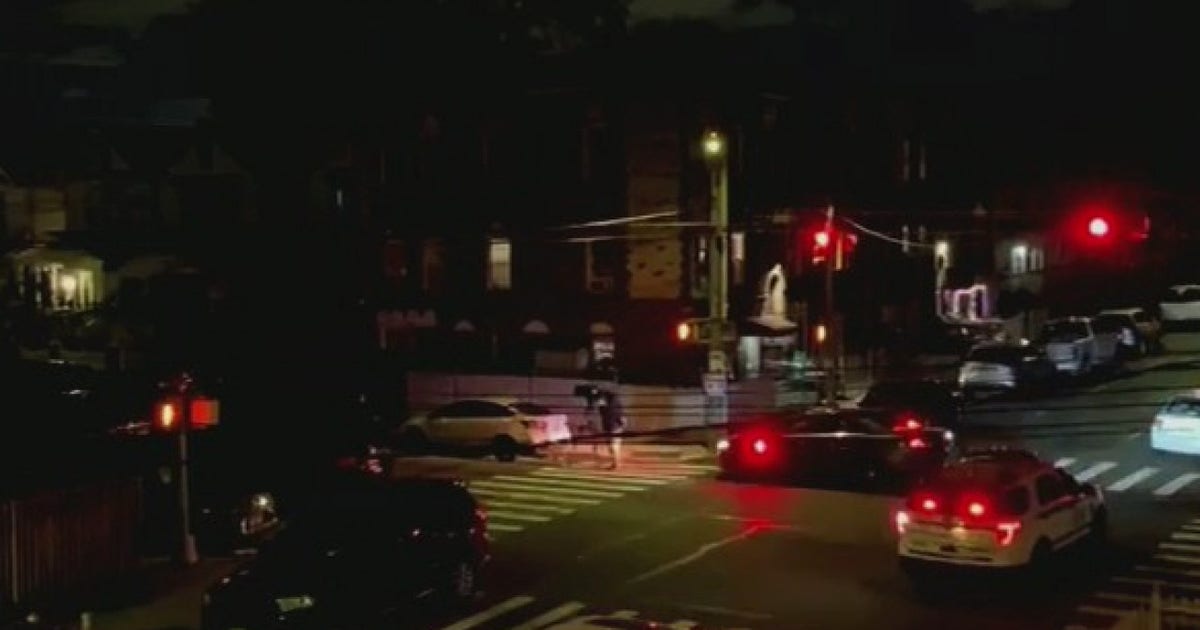 2 suspects surrender in Queens home invasion and standoff | FOX 5 New York