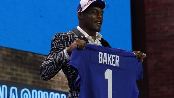 Ex-Giant DeAndre Baker cleared of robbery; victims' lawyer arrested