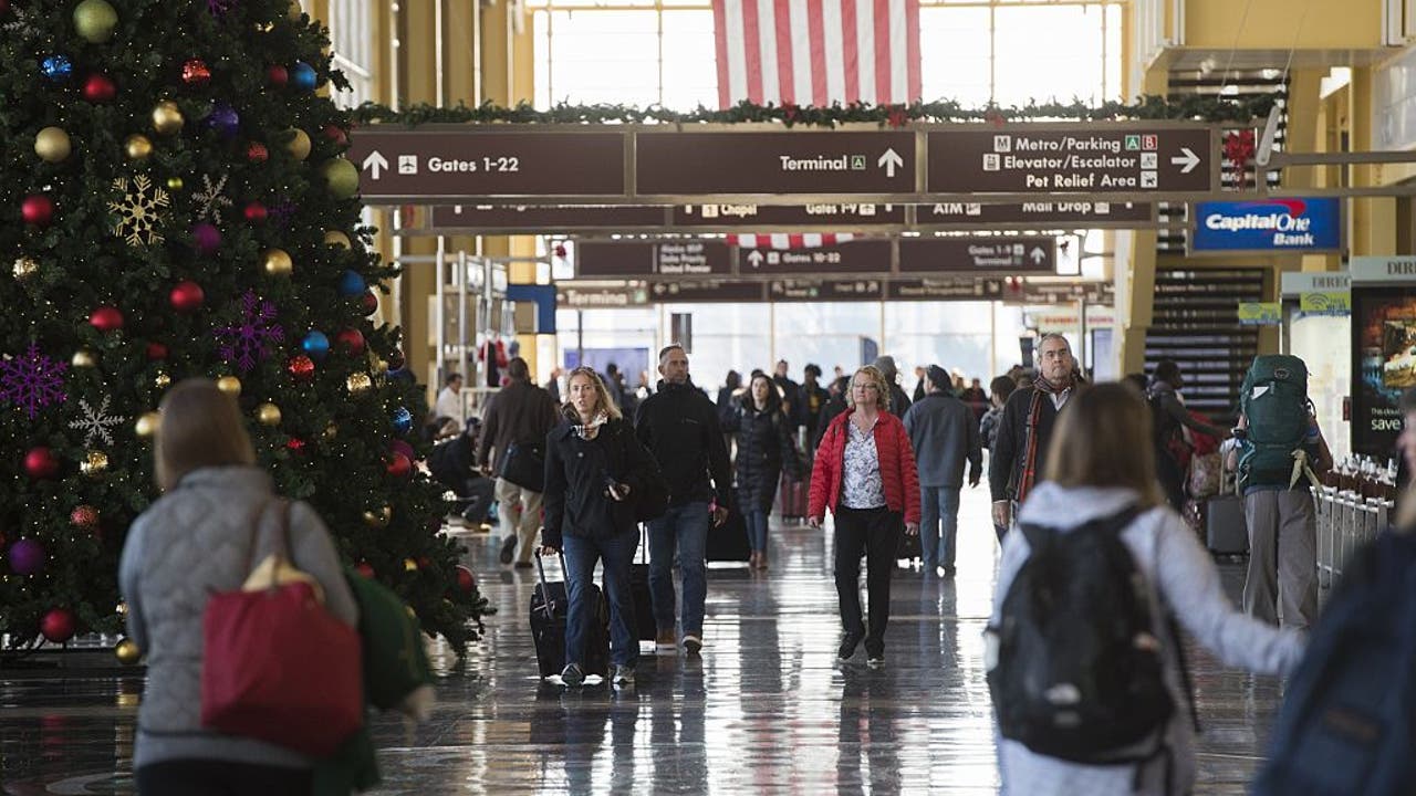 'I Don’t Know If This Is The Smartest Idea': Holiday Travel Surges ...