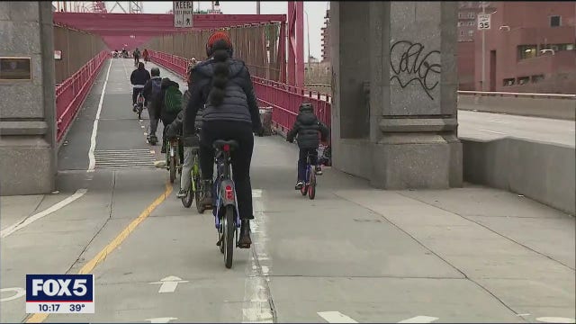 Pandemic pushing bicycle boom in New York City