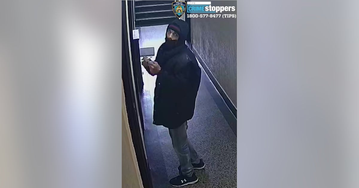 NYPD: Man choked, robbed 76-year-old woman in the Bronx | FOX 5 New York