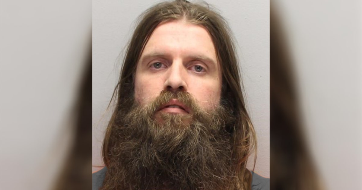 Manhunt underway for suspect in brutal murder of NJ hunter | FOX 5 New York