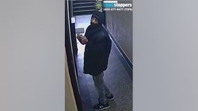 NYPD: Man choked, robbed 76-year-old woman in the Bronx