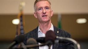 Report: Portland mayor pepper-sprayed man out of fear of safety, contracting COVID