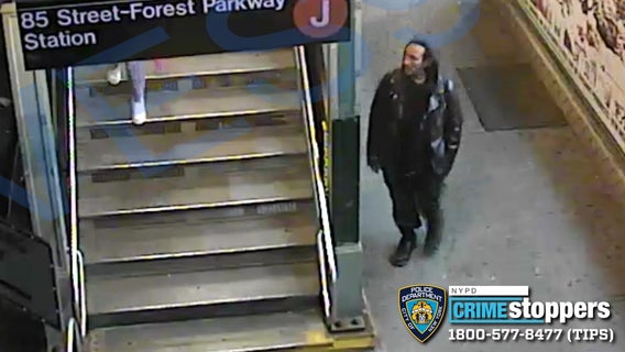 NYPD searching for attempted knifepoint rape suspect in Queens