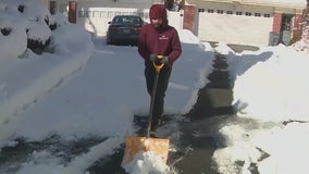 Gig economy app connects snow shovelers with property owners