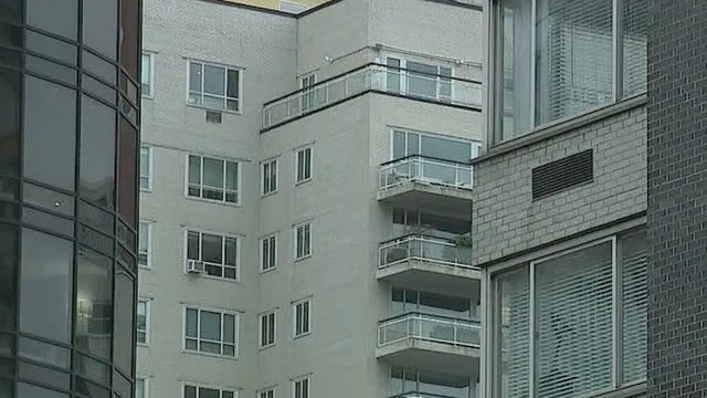 Generous incentives, hope for pandemic's end help fuel NYC lease signings