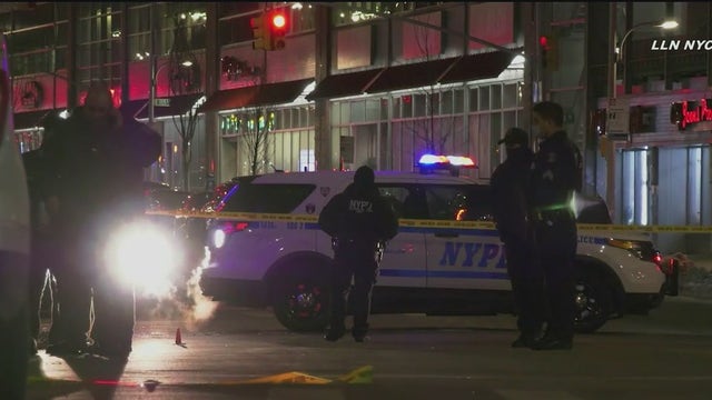 NYPD: Bronx graffiti suspect shot after firing on officers