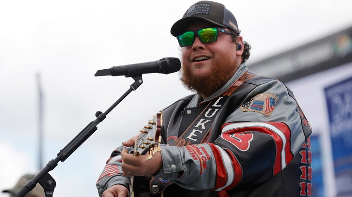 Country star Luke Combs apologizes for appearing with Confederate flags - Vimarsana News