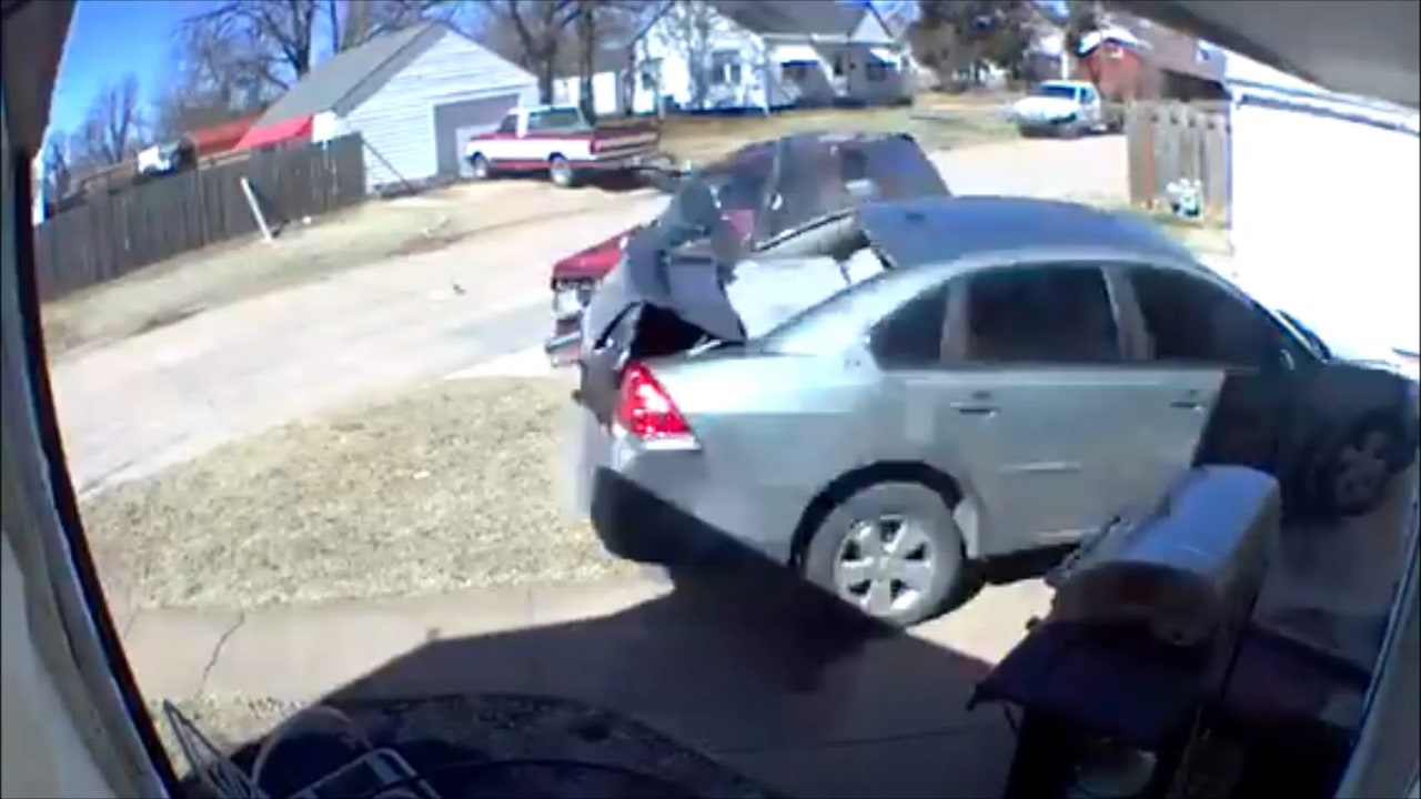 Man Arrested After Video Captures Him ‘intentionally Driving Car Into Ex Wifes Vehicle And 1399
