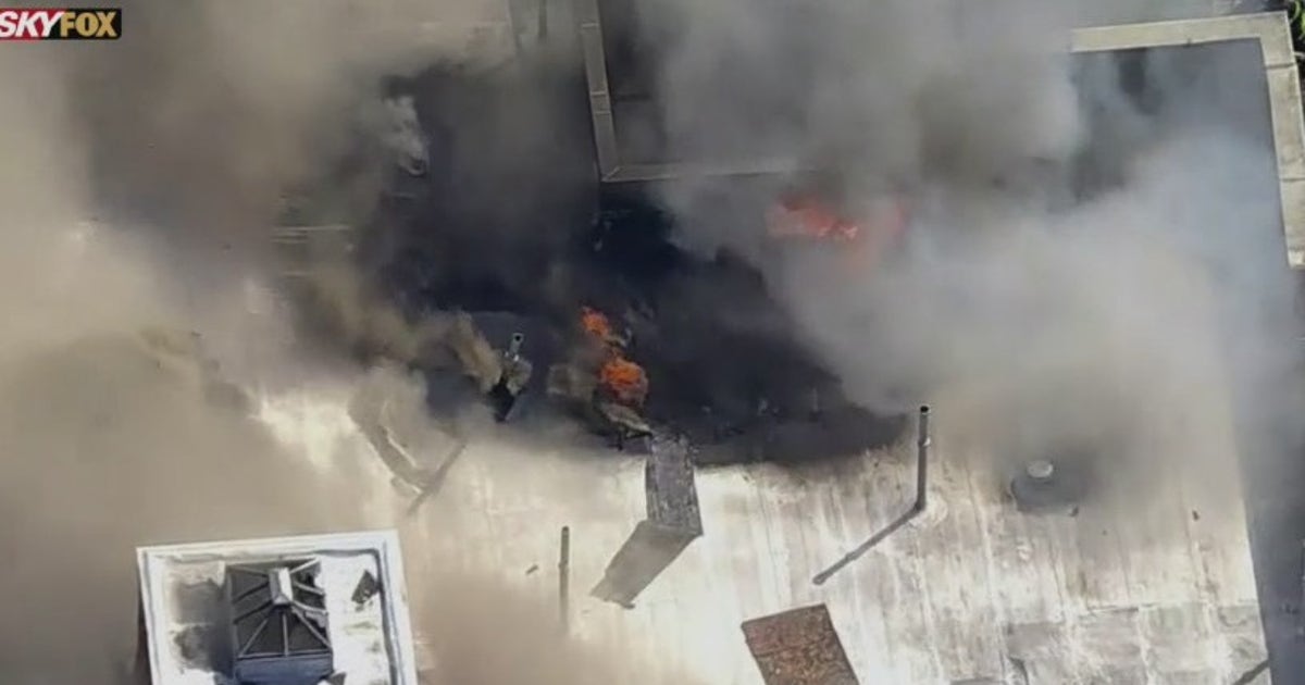 21 injured, hundreds displaced in Queens apartment building fire | FOX ...