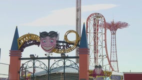 Coney Island's amusement parks reopen after a year