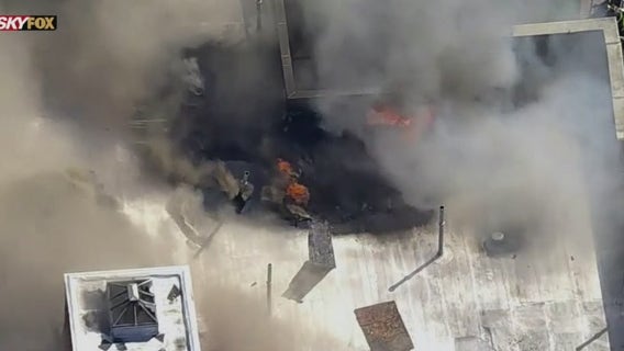 21 injured, hundreds displaced in Queens apartment building fire