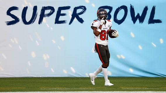 All 22 Buccaneers starters returning after Antonio Brown agrees to 1-year deal