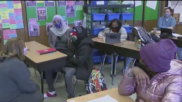 Parents file lawsuit against de Blasio to fully reopen NYC schools