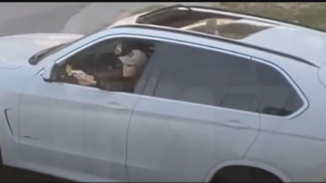 L.A. driver points gun out window... 'Anybody wanna die?'