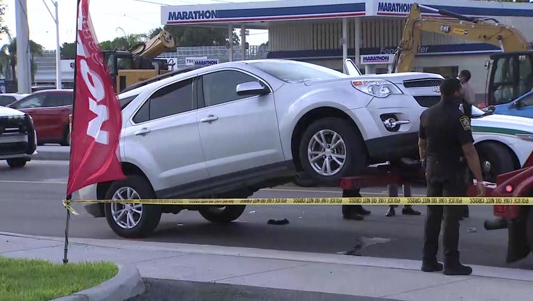 miami gardens child falls out of suv wsvn