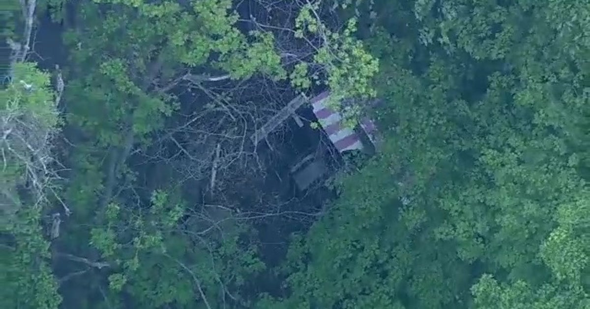 Truck goes off road in Palisades Park | FOX 5 New York