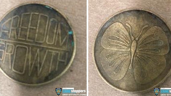 Man's body pulled from East River off Queens